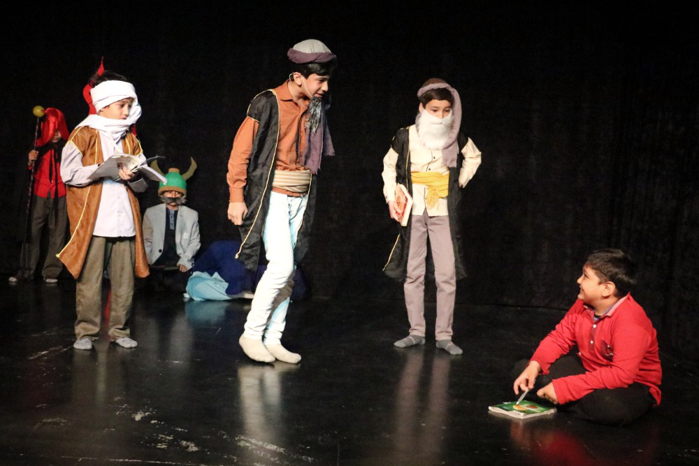 حضور دو نمایش حوزه هنری قم در جشنواره بین‌المللی تئاتر کودک